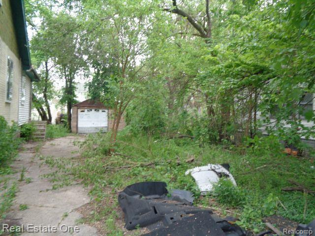 14876 Wisconsin Street Property Photo 4