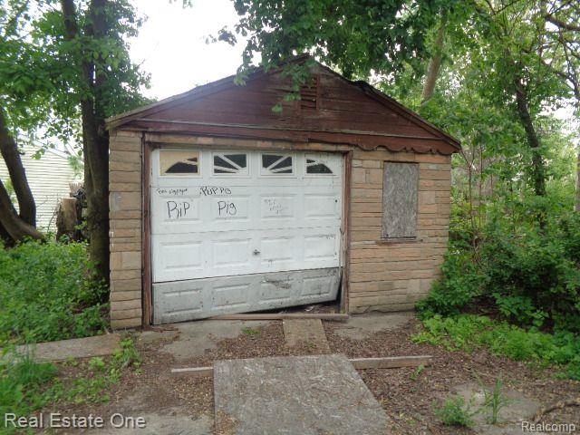 14876 Wisconsin Street Property Photo 6