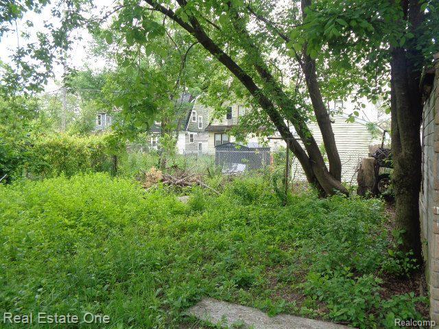 14876 Wisconsin Street Property Photo 7