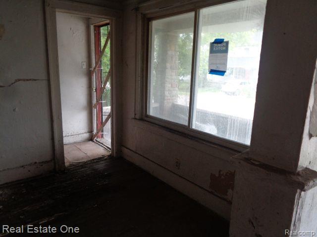 14876 Wisconsin Street Property Photo 11