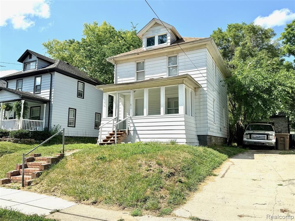 54 Hudson Avenue Property Photo 4