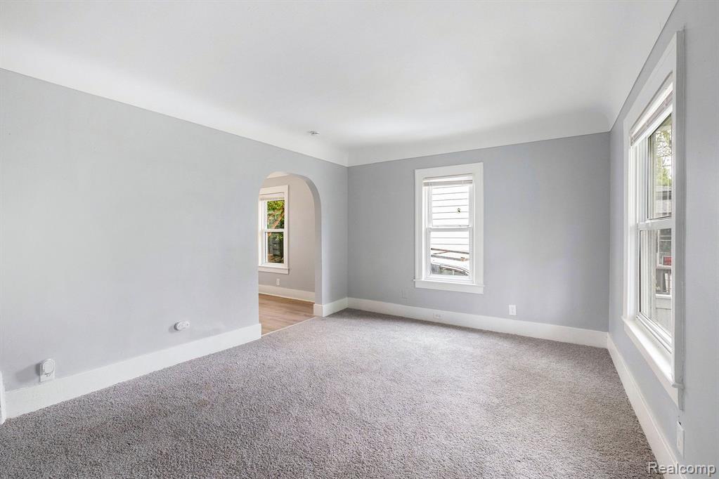 54 Hudson Avenue Property Photo 7