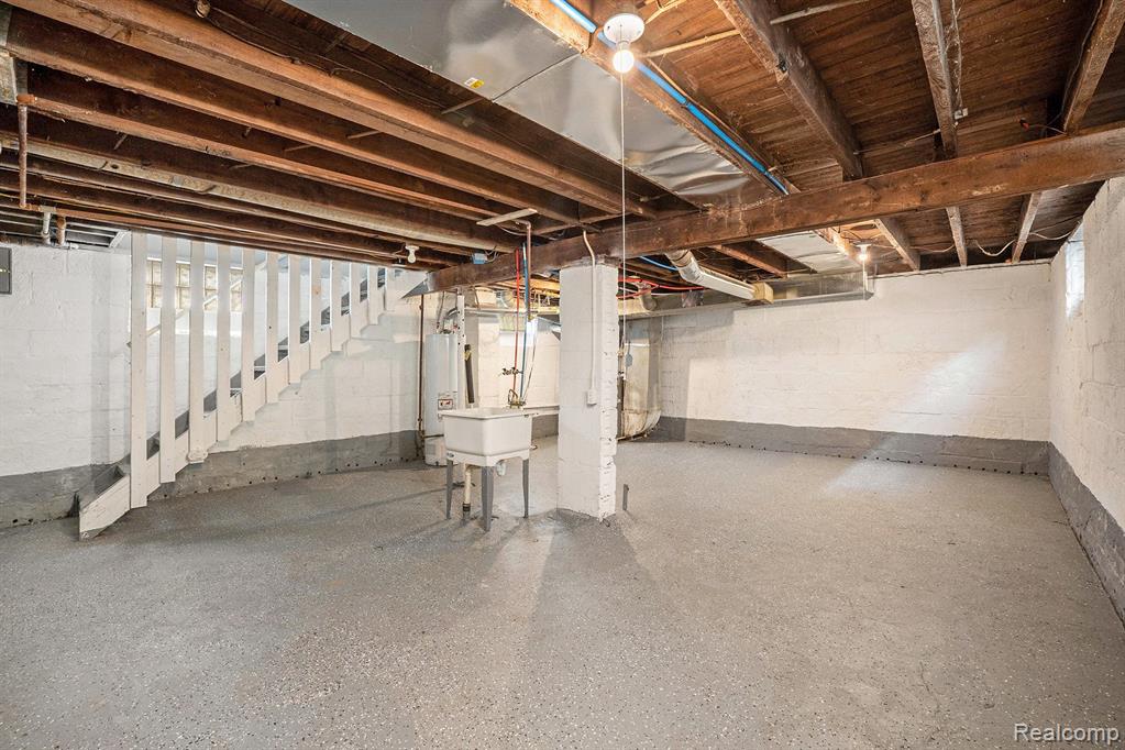 54 Hudson Avenue Property Photo 22