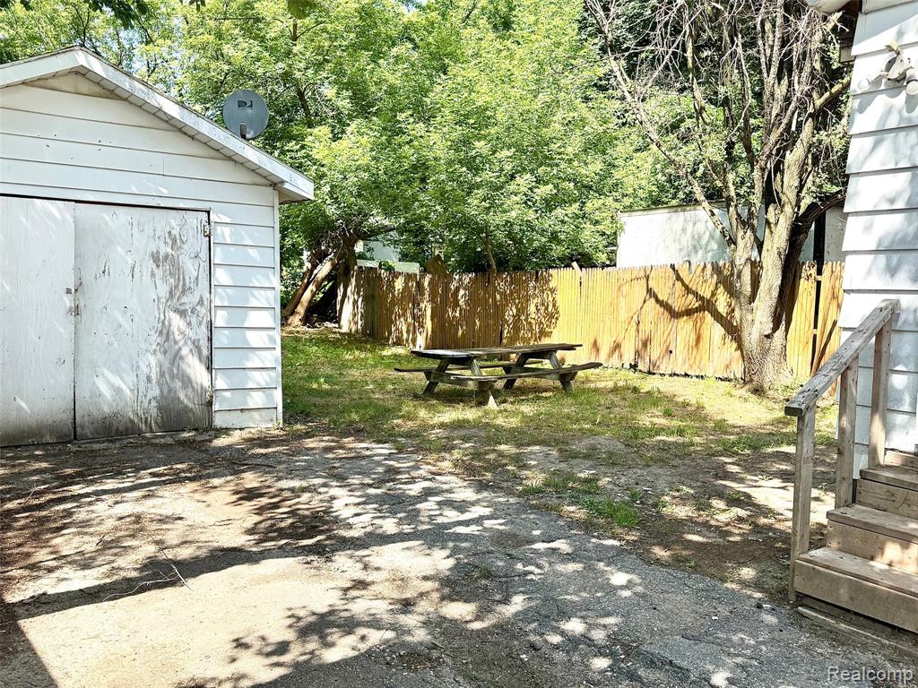 54 Hudson Avenue Property Photo 24