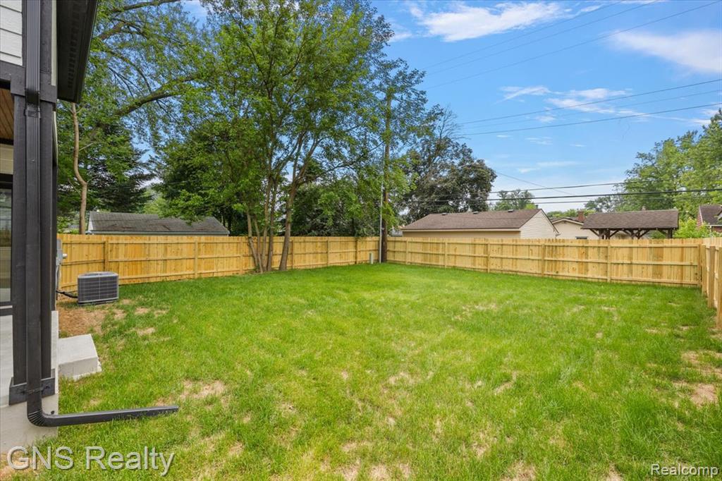 206 E Windemere Avenue Property Photo 9