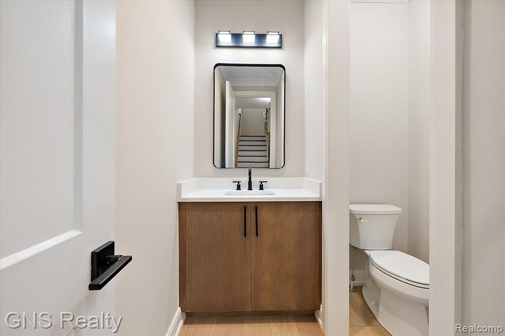 206 E Windemere Avenue Property Photo 38