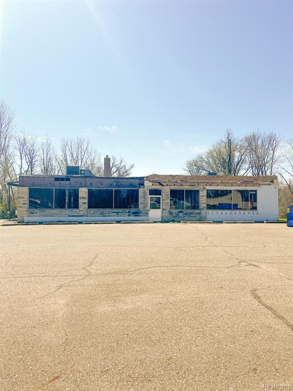 1200 Columbia Avenue
