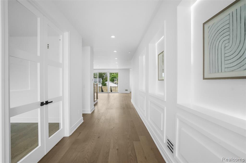 4112 Elmhurst Avenue Property Photo 6