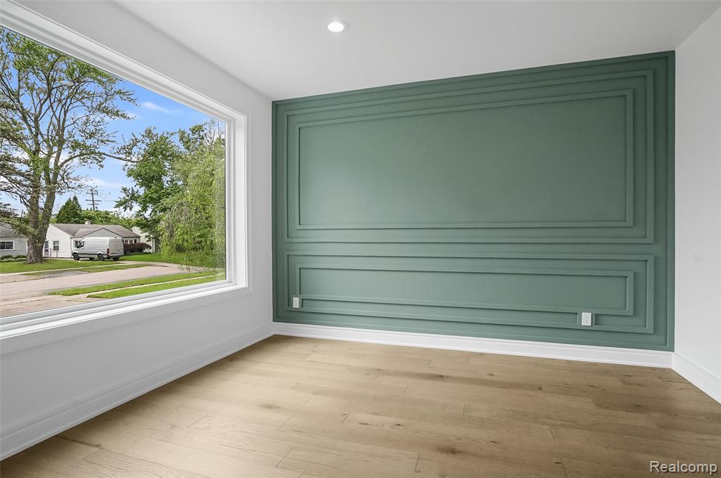 4112 Elmhurst Avenue Property Photo 8