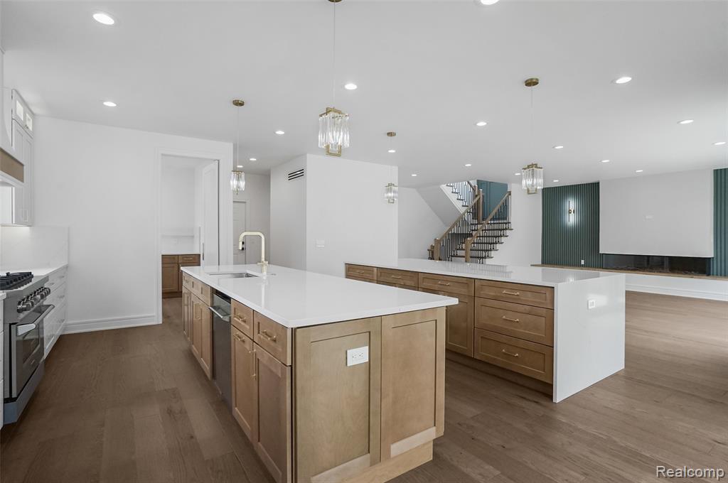 4112 Elmhurst Avenue Property Photo 22