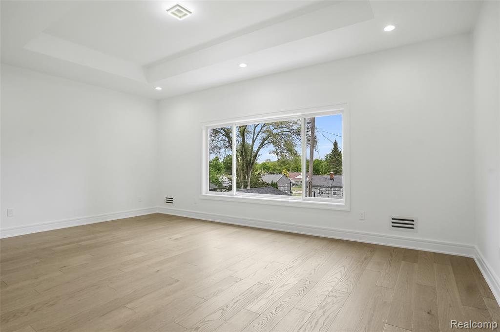 4112 Elmhurst Avenue Property Photo 32