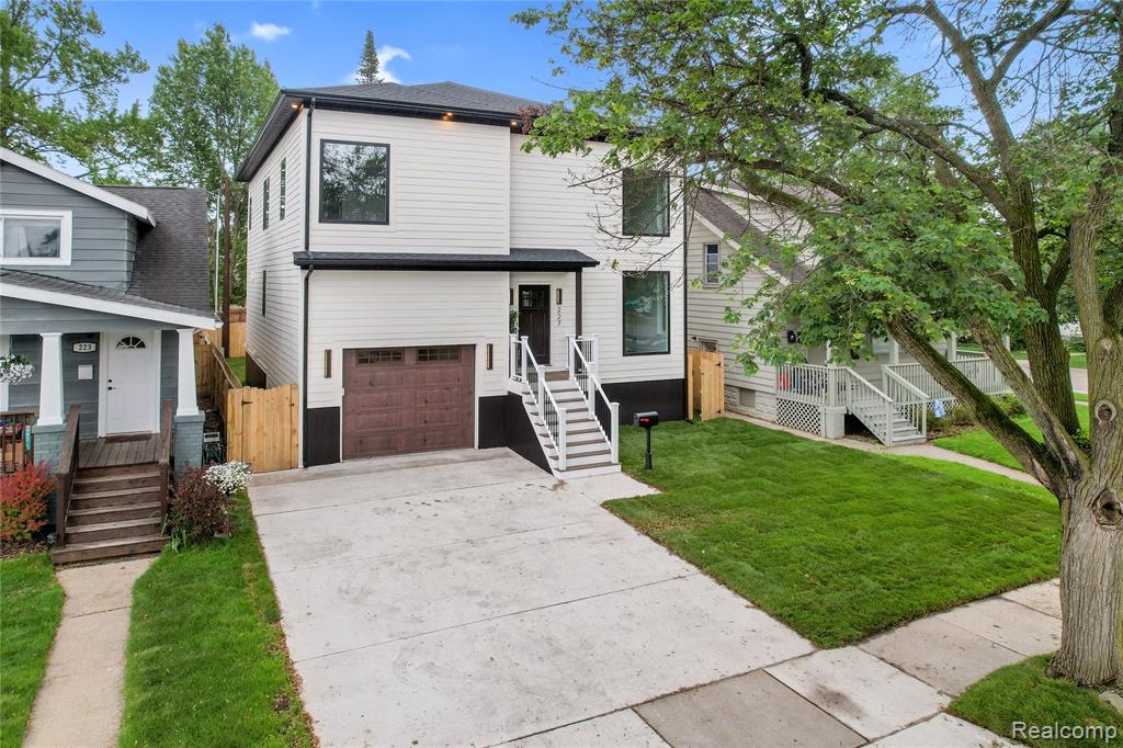227 W Houstonia Avenue Property Photo 48