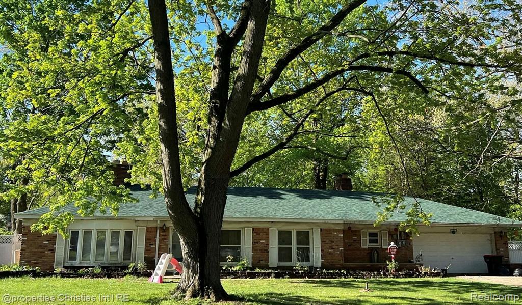 20191 Woodburn Drive Property Photo 1