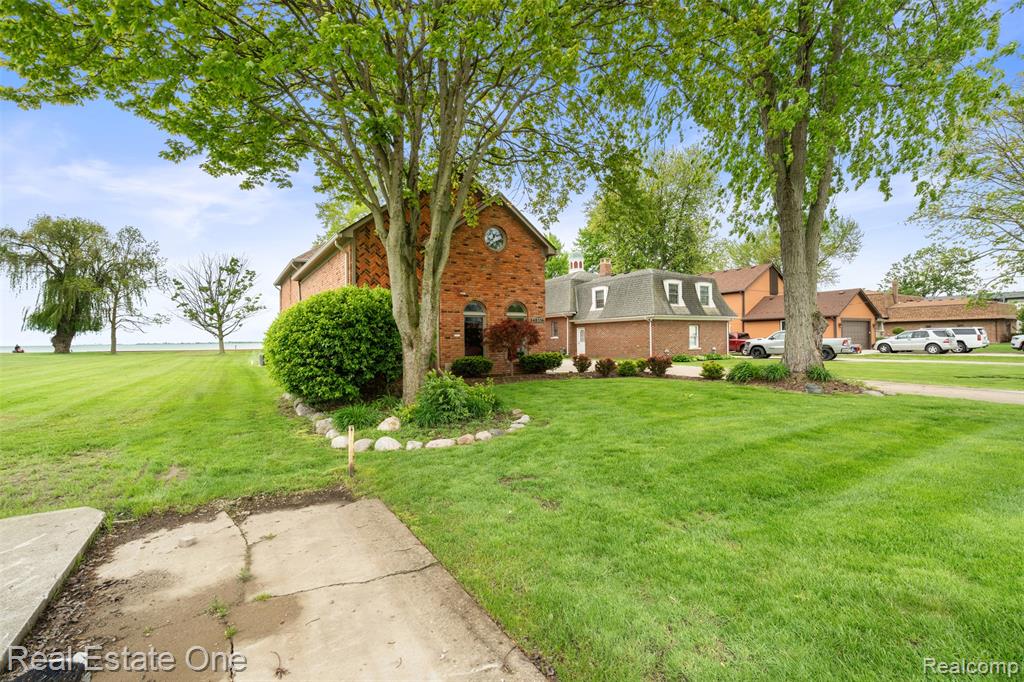 48556 Harbor Drive Property Photo 6