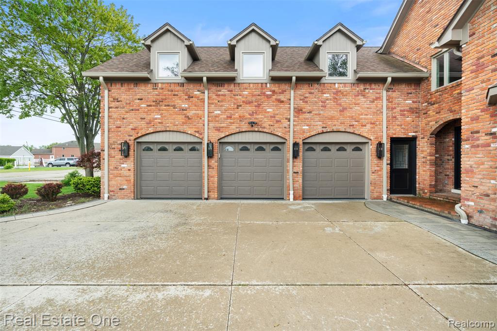 48556 Harbor Drive Property Photo 7