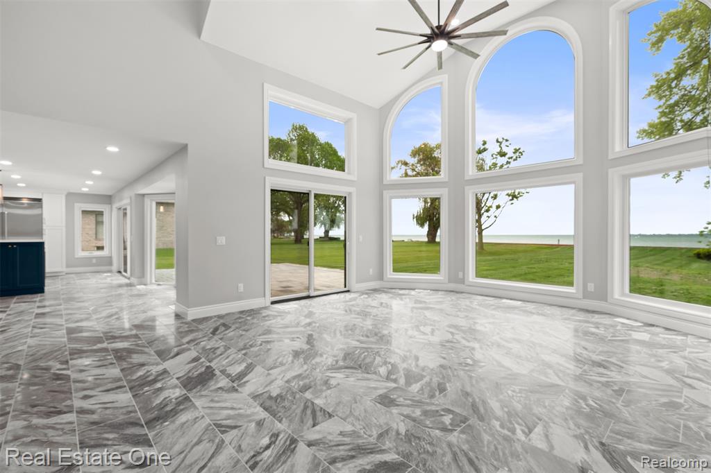 48556 Harbor Drive Property Photo 14