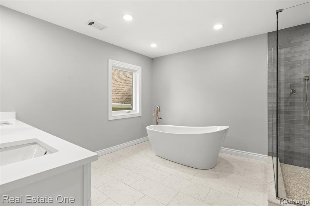48556 Harbor Drive Property Photo 39