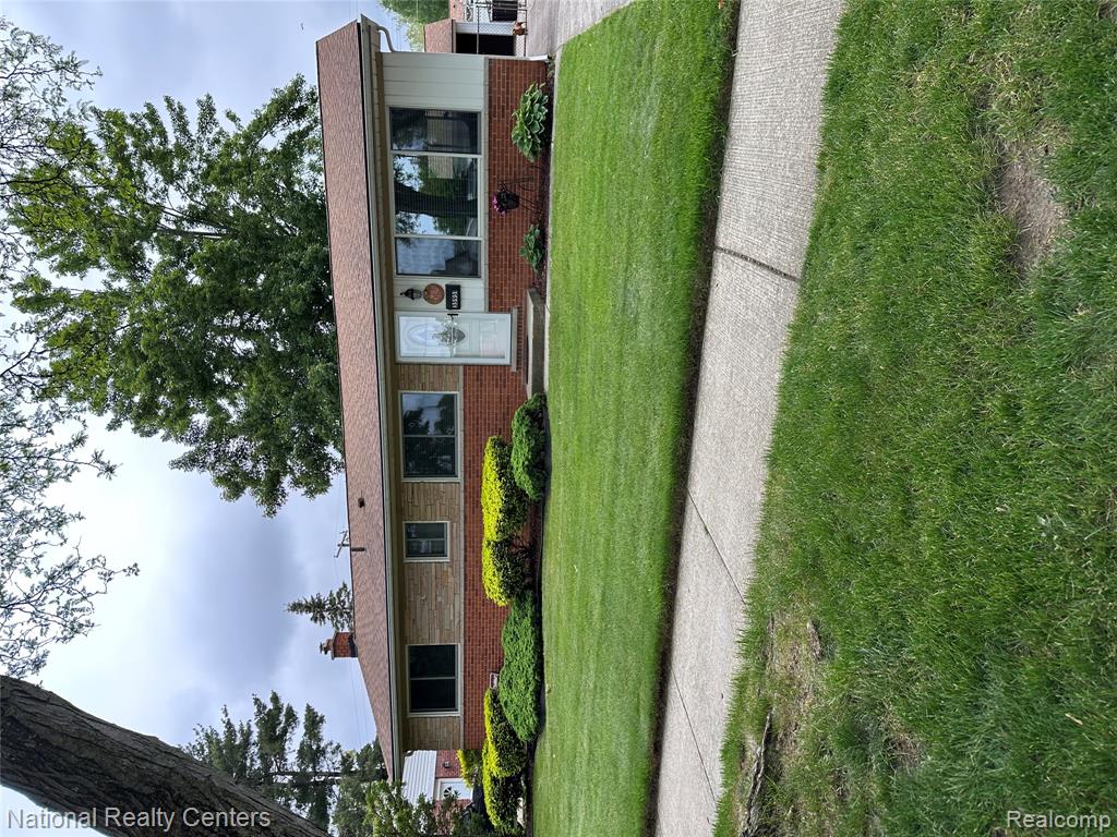 35951 Dover Street Property Photo 1