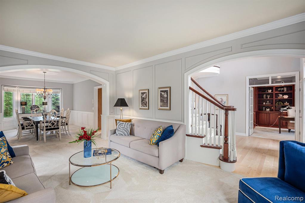 846 Majestic Property Photo 4