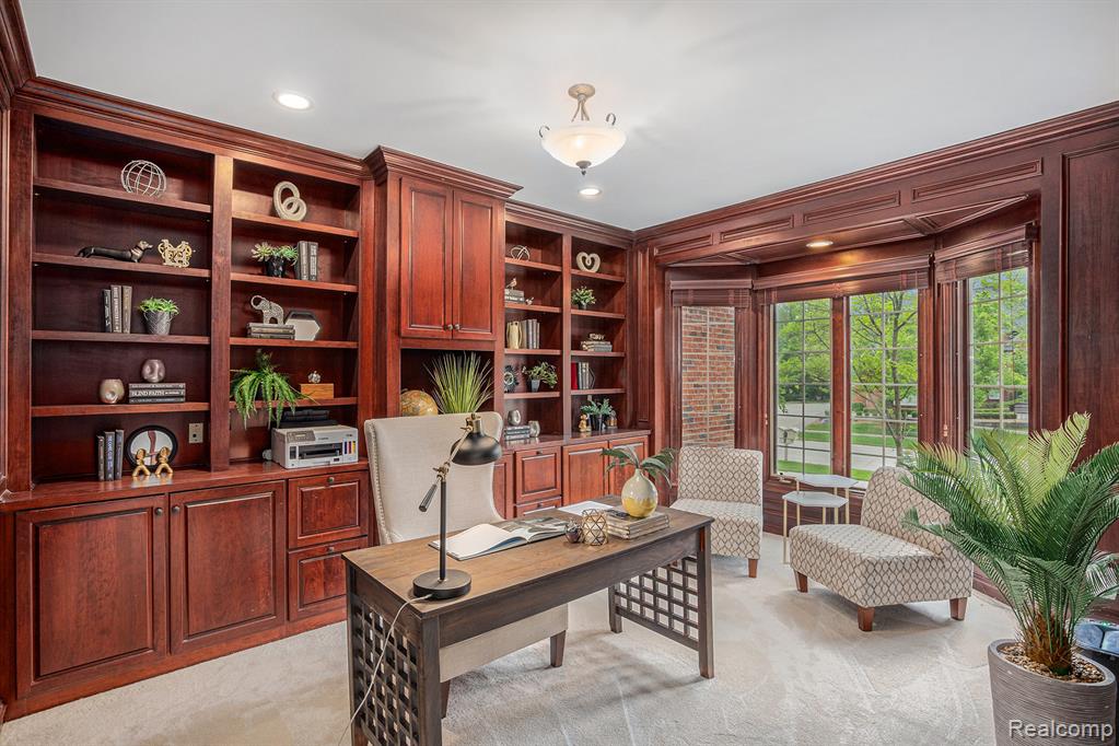 846 Majestic Property Photo 16