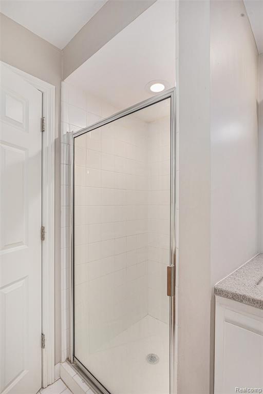846 Majestic Property Photo 26
