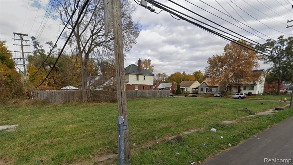 13211 Whitcomb Street Property Photo 2