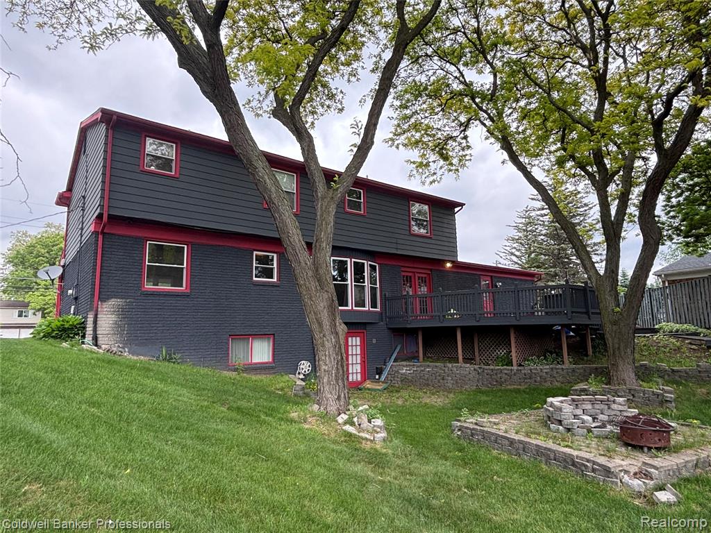 5550 25 Mile Road Property Photo 4