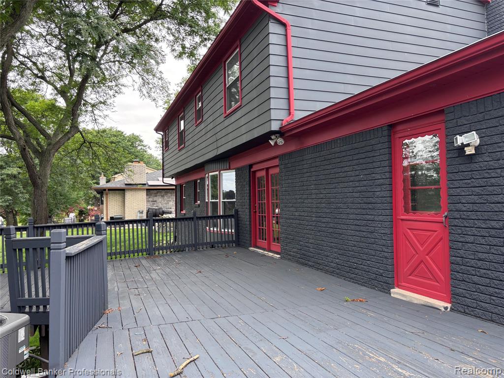 5550 25 Mile Road Property Photo 8