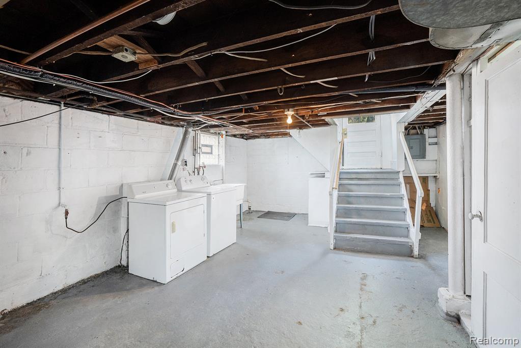 838 Pinecrest Drive Property Photo 14