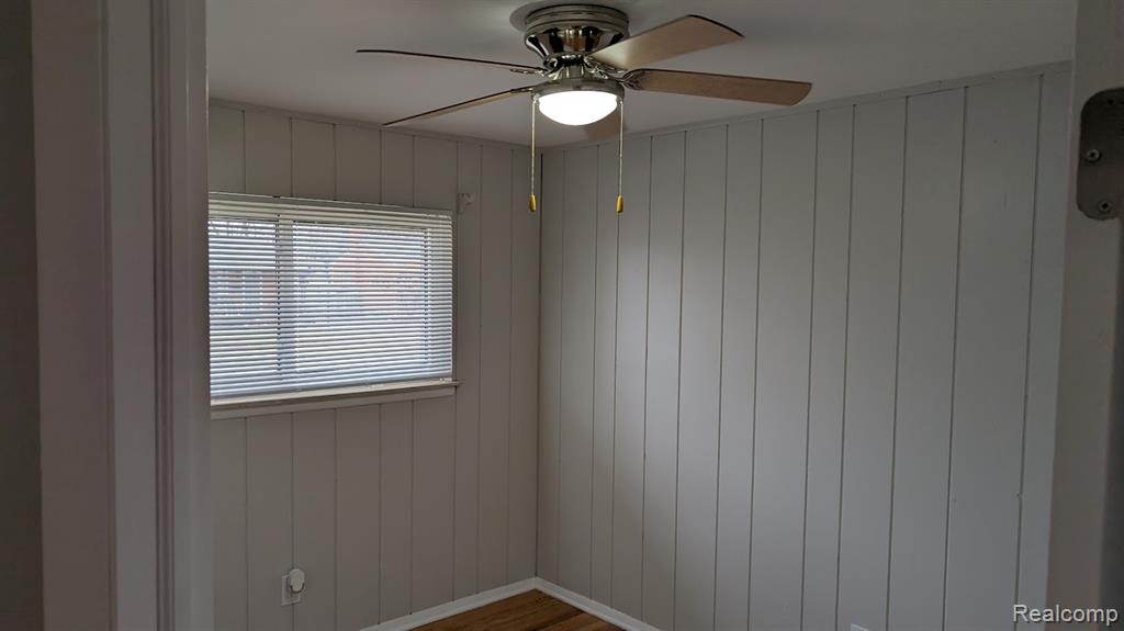 11657 Engleman Road Property Photo 9
