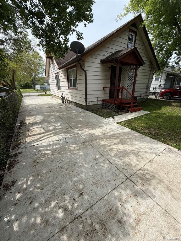 7551 Toepfer Road Property Photo 4