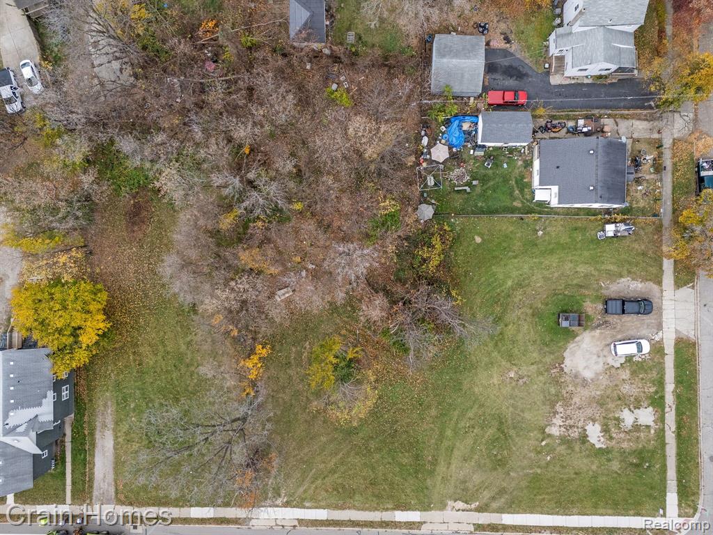 431 N Perry Street Property Photo 2