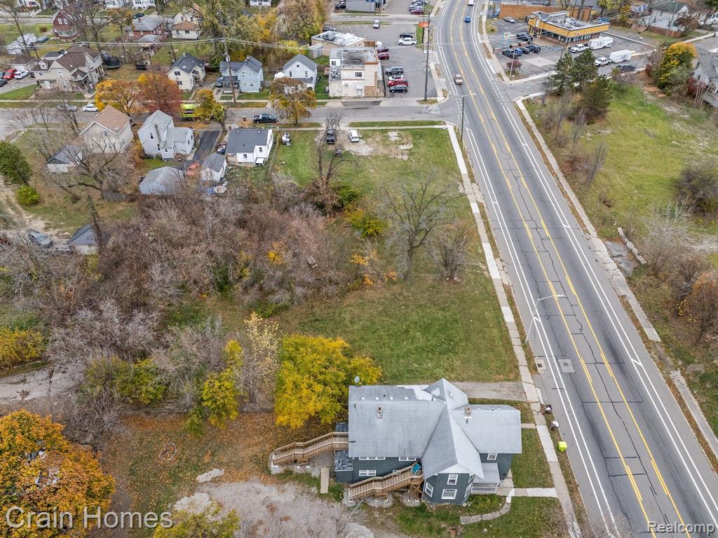 431 N Perry Street Property Photo 6