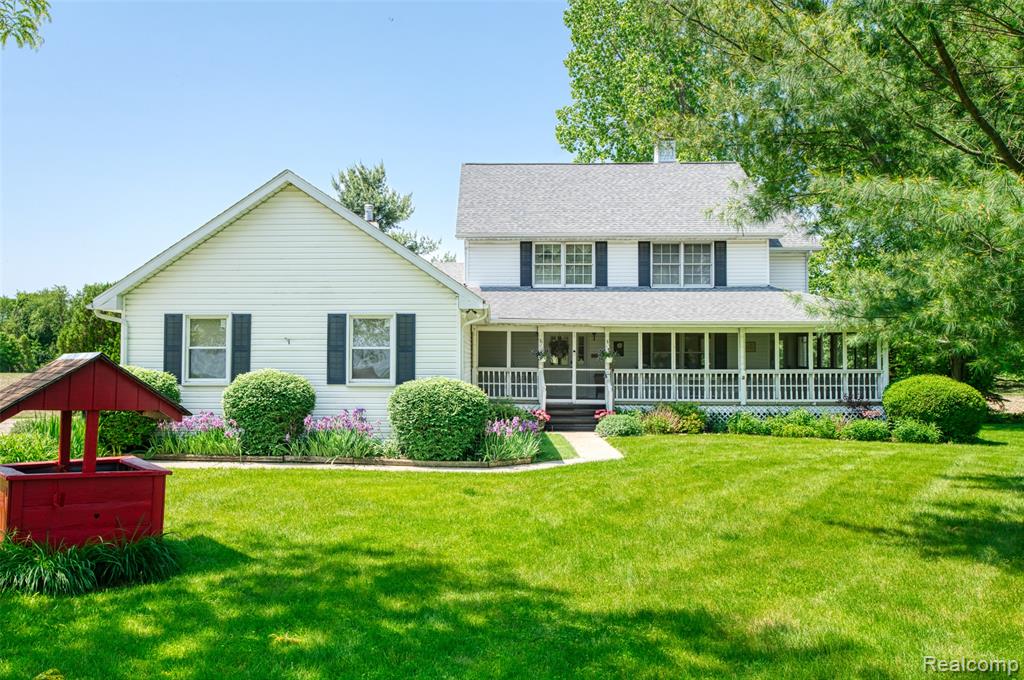 2495 Fowlerville Road Property Photo 1