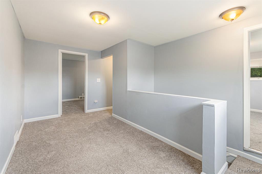 24309 Tuscany Avenue Property Photo 16