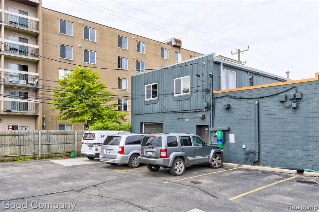 522 E 9 Mile Road Property Photo 4