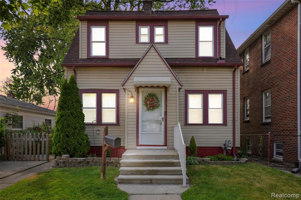 1512 Marion Avenue Property Photo 1