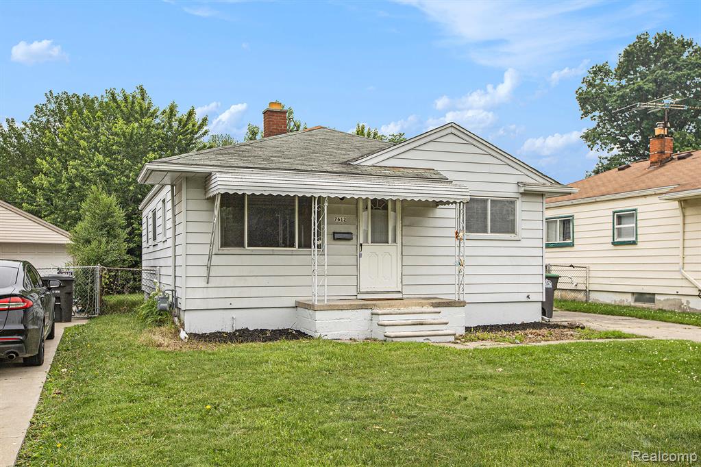7612 Clippert Street Property Photo 5