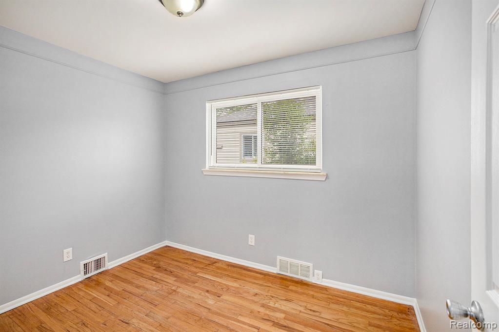 7612 Clippert Street Property Photo 12