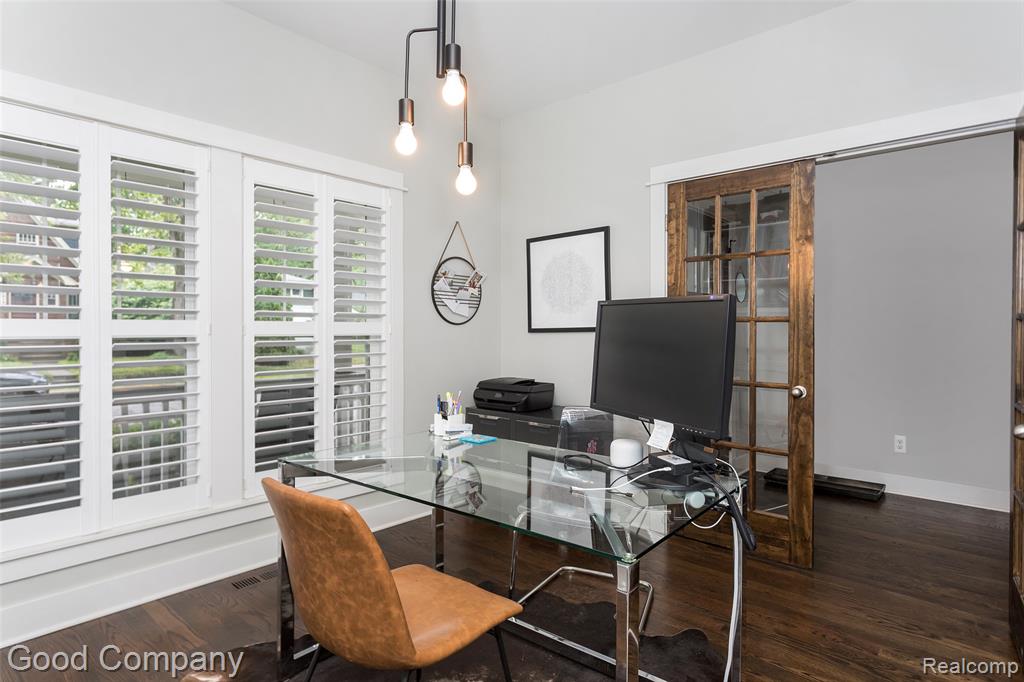 1017 N Maple Avenue Property Photo 18