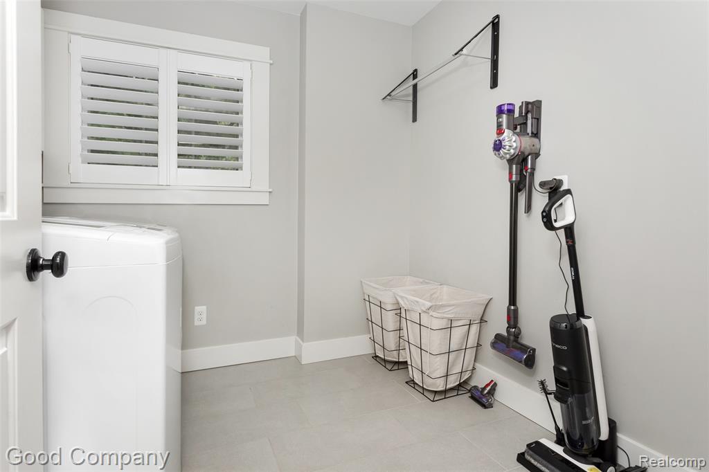 1017 N Maple Avenue Property Photo 38