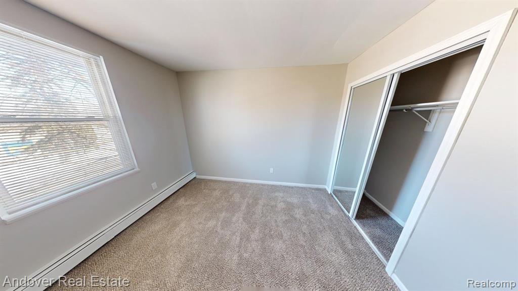 500 E Monroe Street Property Photo 6
