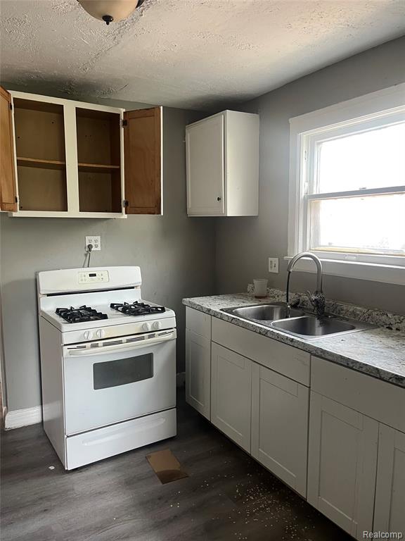 14898 Appoline Street Property Photo 4
