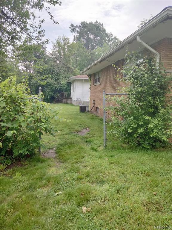 15475 Pardee Road Property Photo 4