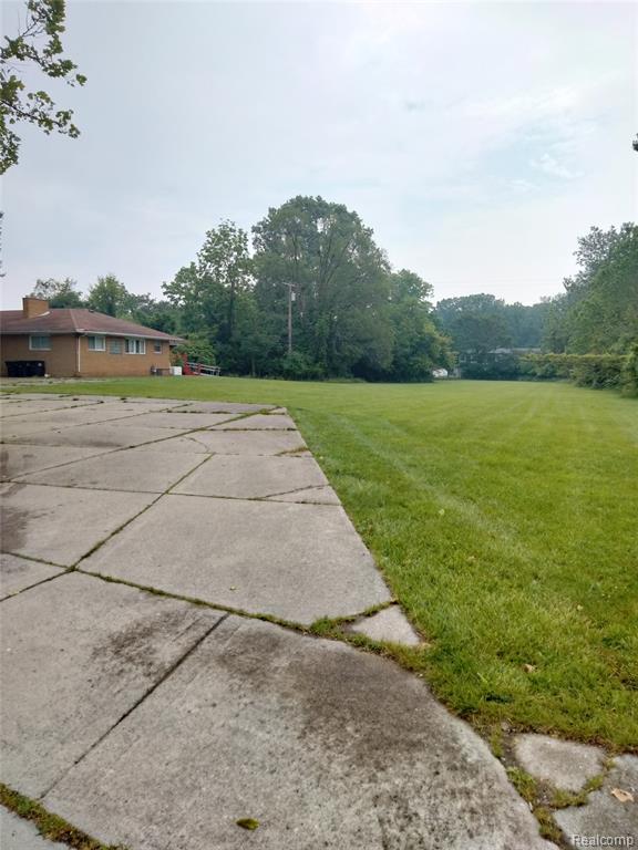 15475 Pardee Road Property Photo 6