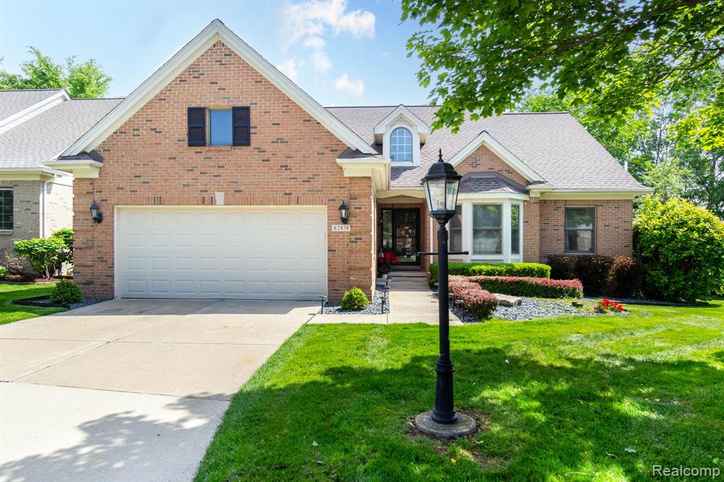 62874 Walker Court Property Photo 1