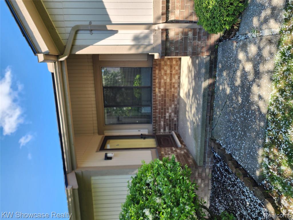 38824 Windmill Pointe Property Photo 3