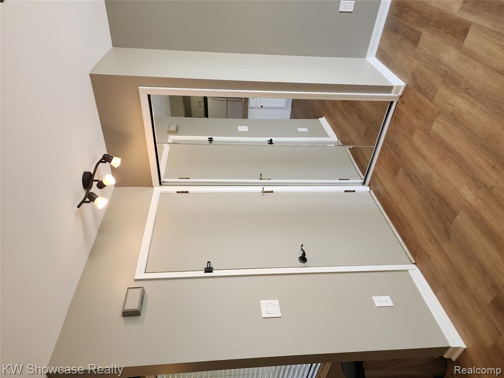 38824 Windmill Pointe Property Photo 5