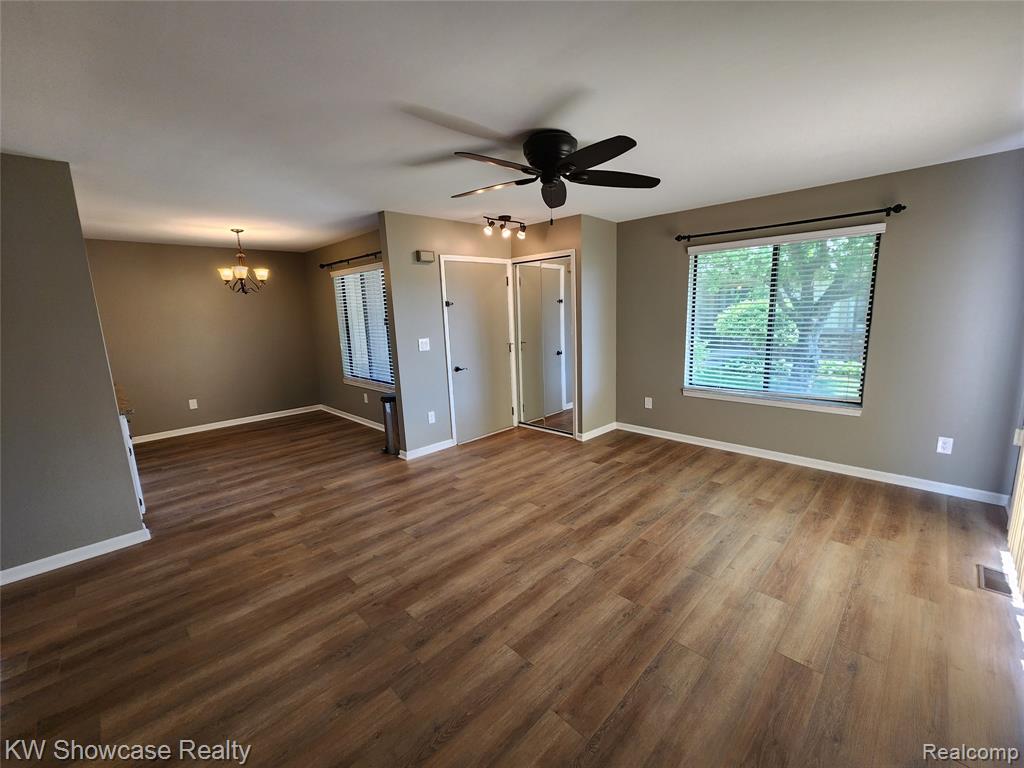 38824 Windmill Pointe Property Photo 8