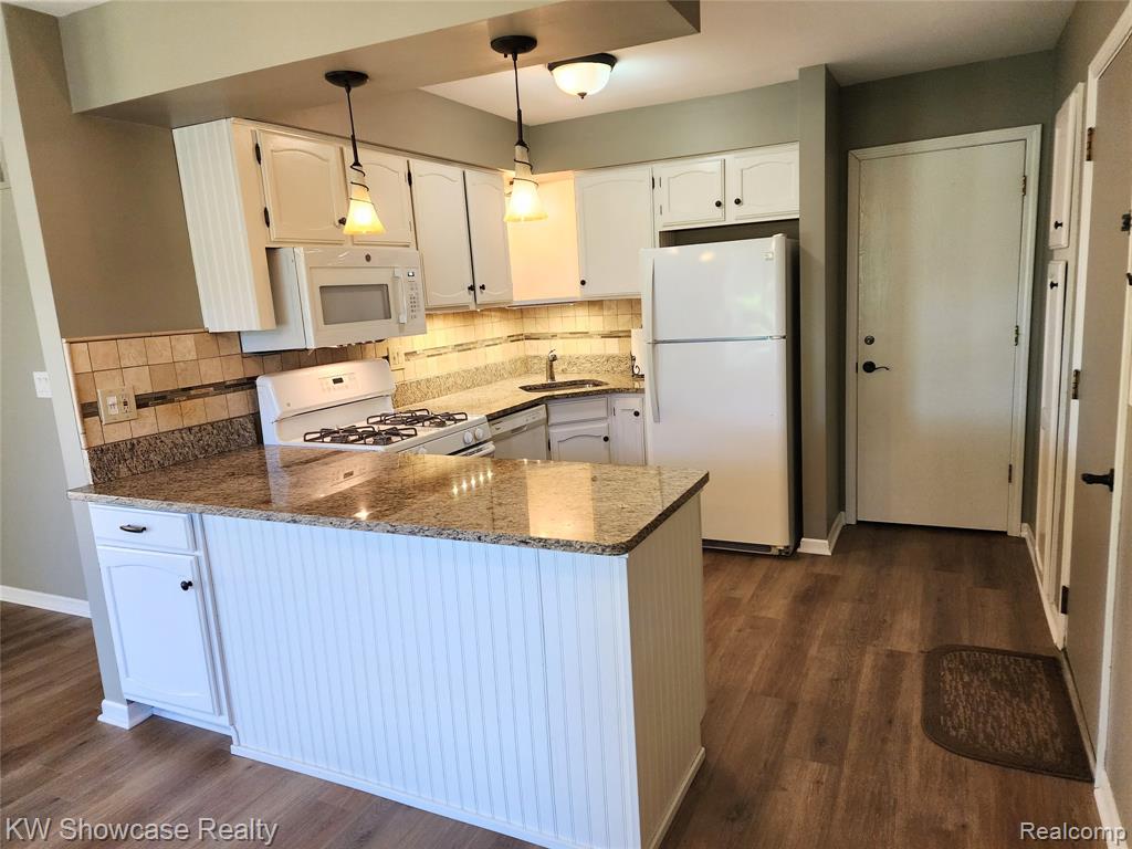 38824 Windmill Pointe Property Photo 10